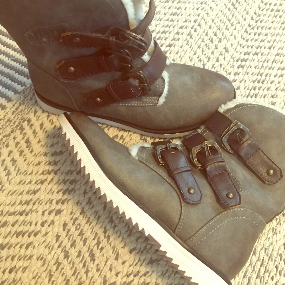 NEW. Light-weight, comfortable boots..